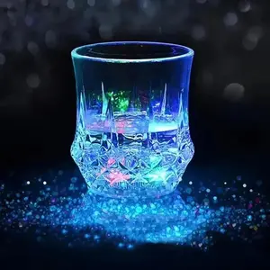 New Colorful Glowing Cup Pour Water and It Lights up Inductive Pineapple Cup KTV Bar Color Changing Beer Cup 200Ml HOCOSHINE