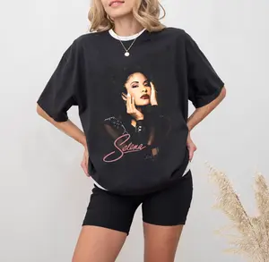 SELENA QUINTANILLA Graphic Unisex T-shirt, Quintanilla Fan Gifts, Vintage 90s American singer Shirt, Selena Queen Tee Top Womenswear Cotton Summer Streetwear