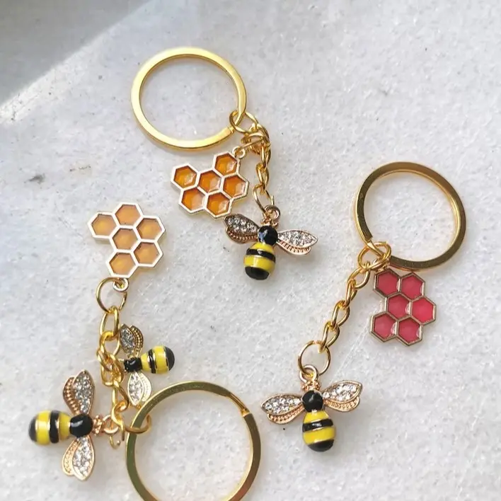 Bee Keychain with Honeycolmb, Honeybee Key Chain Cute Charm, Bumblebee
