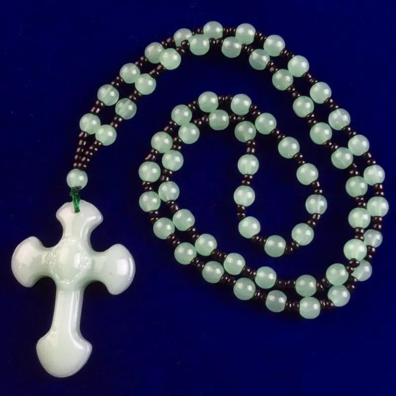 Single sided cross necklace   light gree