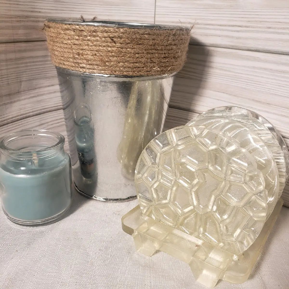 Set of 4 Clear Geode Resin Coasters with holder