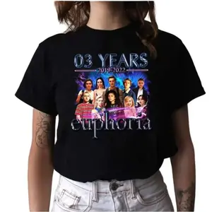 ✨🎬 Euphoria 3 Years 2019-2022 T-Shirt – Thank You for the Memories Design, Casual Summer Camiseta, Everyday Outfit, Unisex Graphic Tee, Streetwear Crewneck, TV Show Fan Merch, Oversized Cotton Tee, Trendy Pop Culture Tee