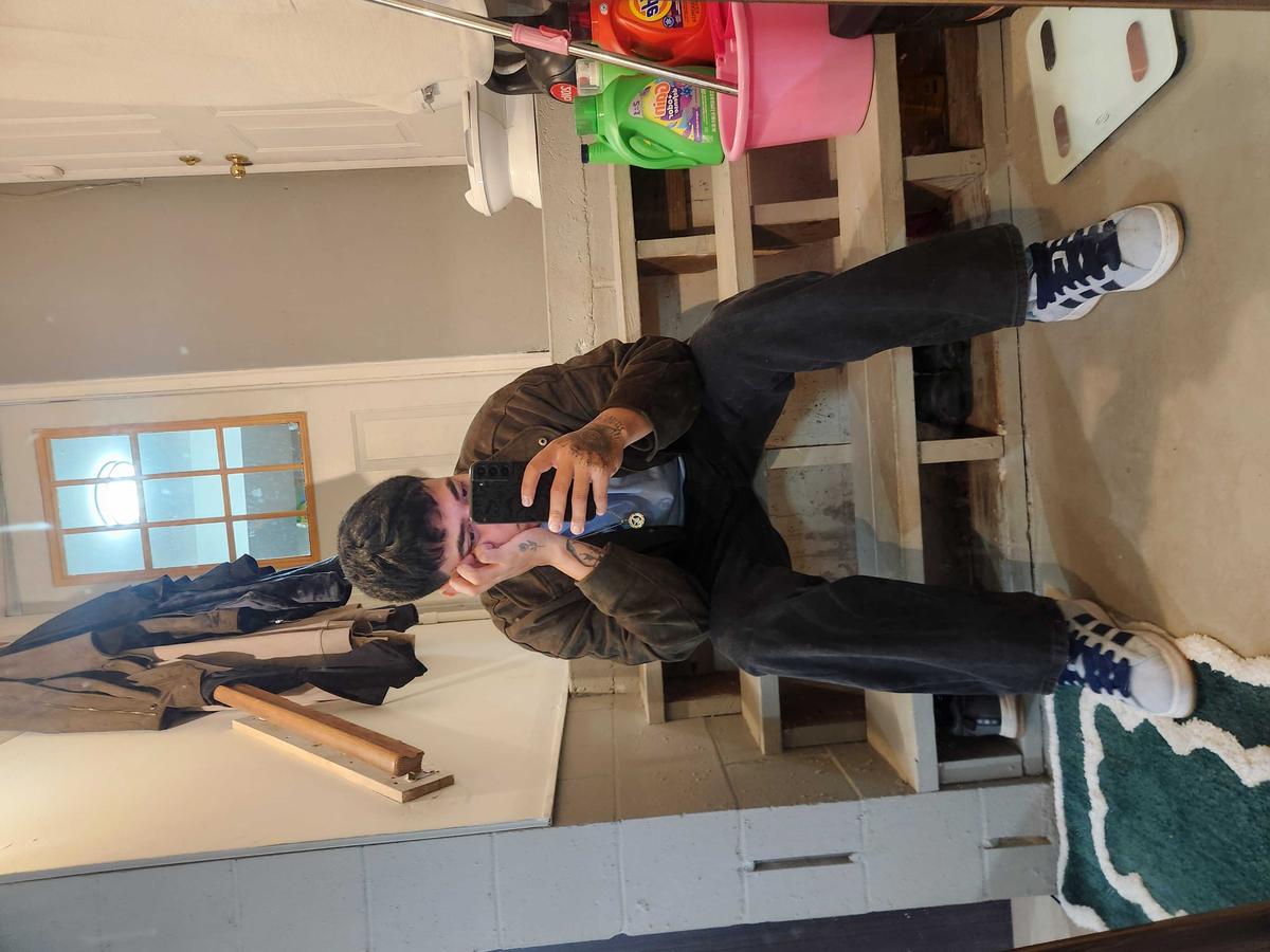 Item: Black, 30W x 30L