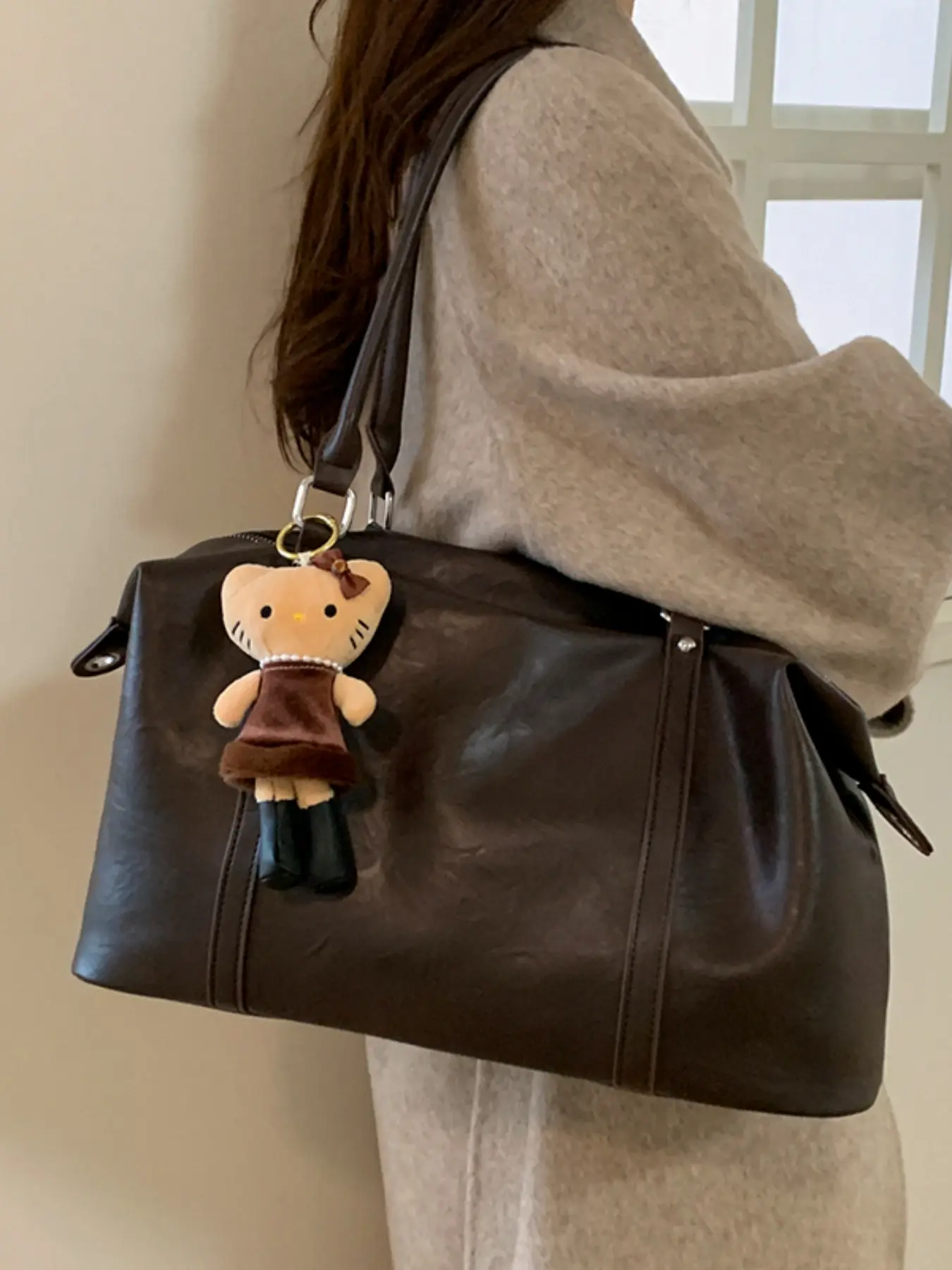 Korean Style Large Capacity Handbag for Women, New Single Shoulder Bag, High-End Commuter Crossbody Tote, Outdoor Use, College Students