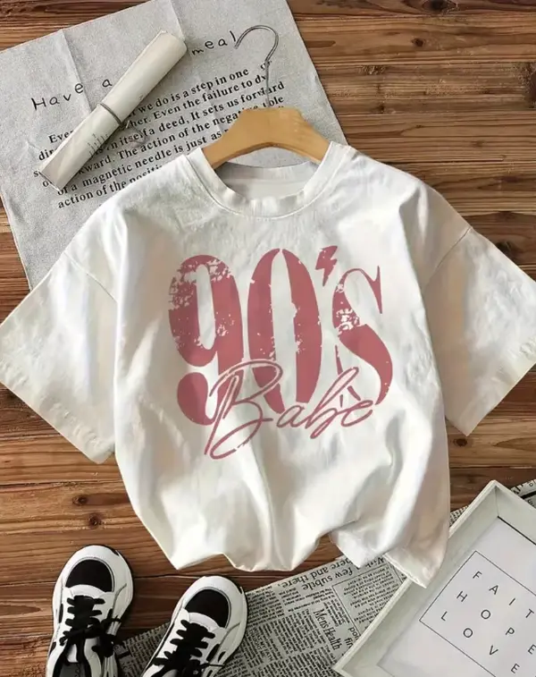Vintage Distressed 90's Babe Lightning Pink Letter Women's White Short Sleeve T-Shirt/90s Throwback Gift T-Shirt, Grunge Distressed Bold 90's Babe Lightning Casual Oversized Top
