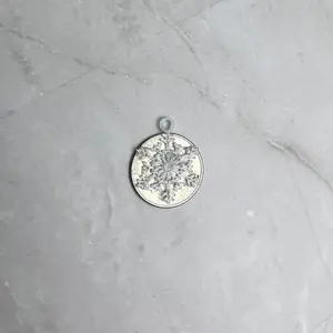 Mini Accessory - Snowflake