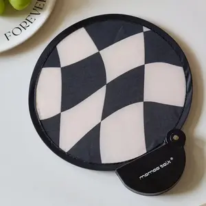 1PC Portable Handheld Folding Fan with Storage Pouch - Compact Manual Cooling Fan Suitable for Summer, Travel, Beach & Parties - Lightweight Fan for Hot Weather, Outdoor Events & -the- Use，summer essential