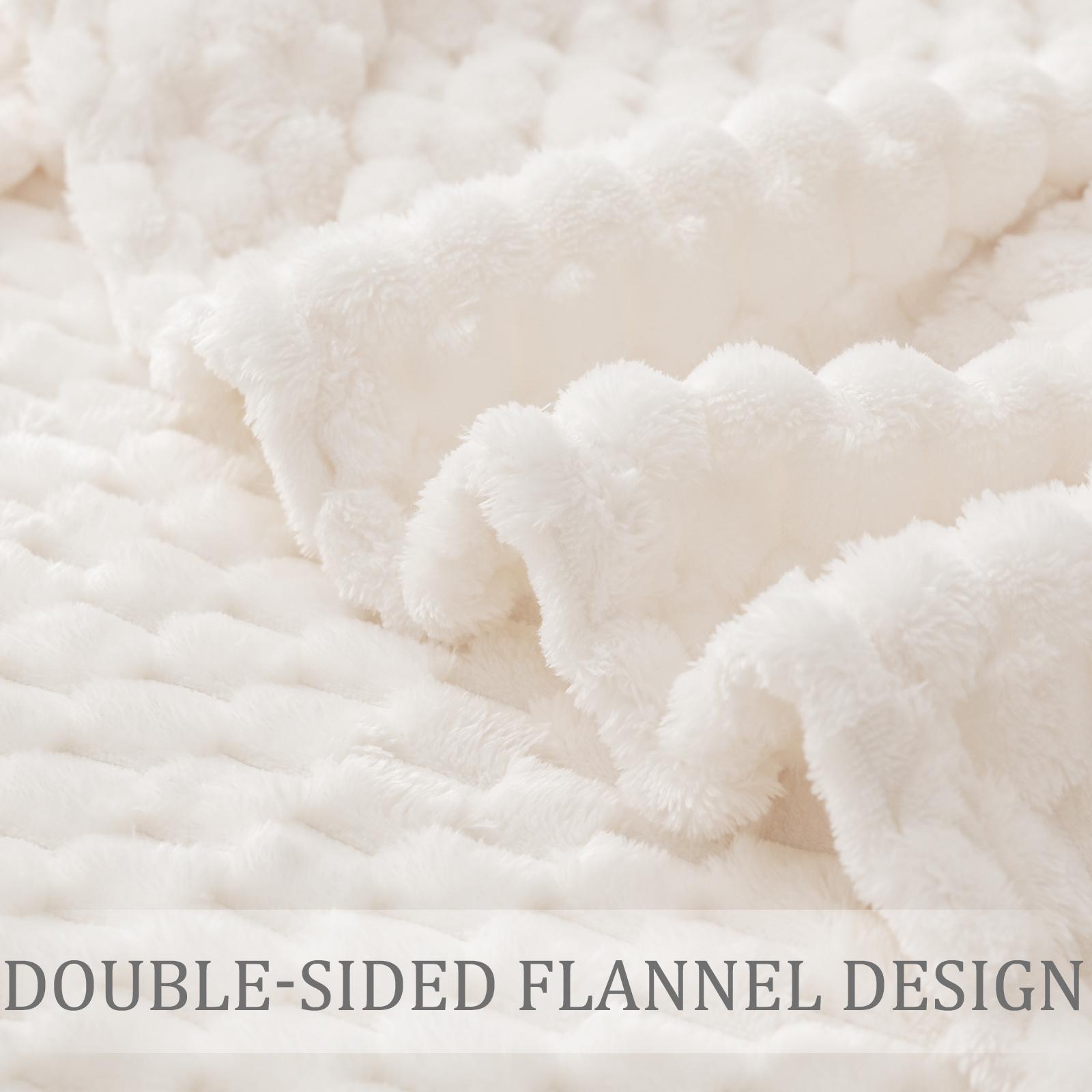 Exclusivo Mezcla Soft Fleece Throw decor  Blanket, Stylish Jacquard Throw Blanket for Couch or Bed, Fuzzy Cozy Lightweight for All Season