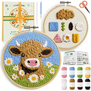 Punch Needle Kit for Beginners & Adults, Highland Cow Craft Kit with 2 Pre-Printed Fabrics, Embroidery Hoop, Threads, Ideal DIY Gift for Home Decor 20 * 20cm