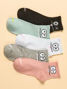 Women's 5 Pairs Cartoon Print Crew Socks, Sock Set, Elastic Socks, Casual Stylish Moisture Wicking Socks, Soft Comfy Hosiery Breathable Socks For All Seasons Daily Wear