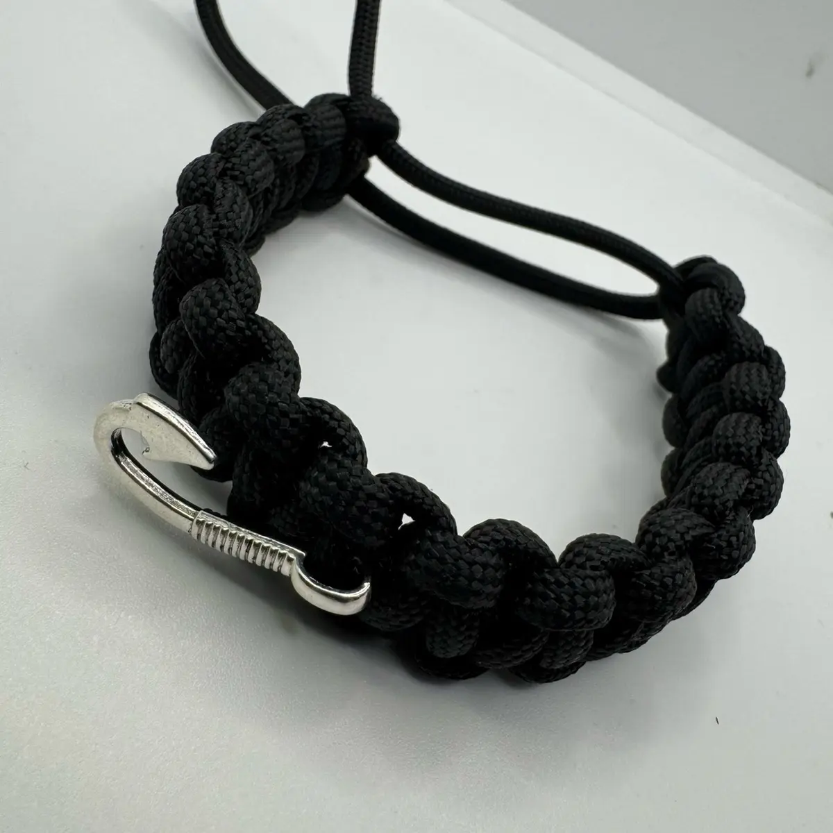 Paracord fish hook bracelet for men and women