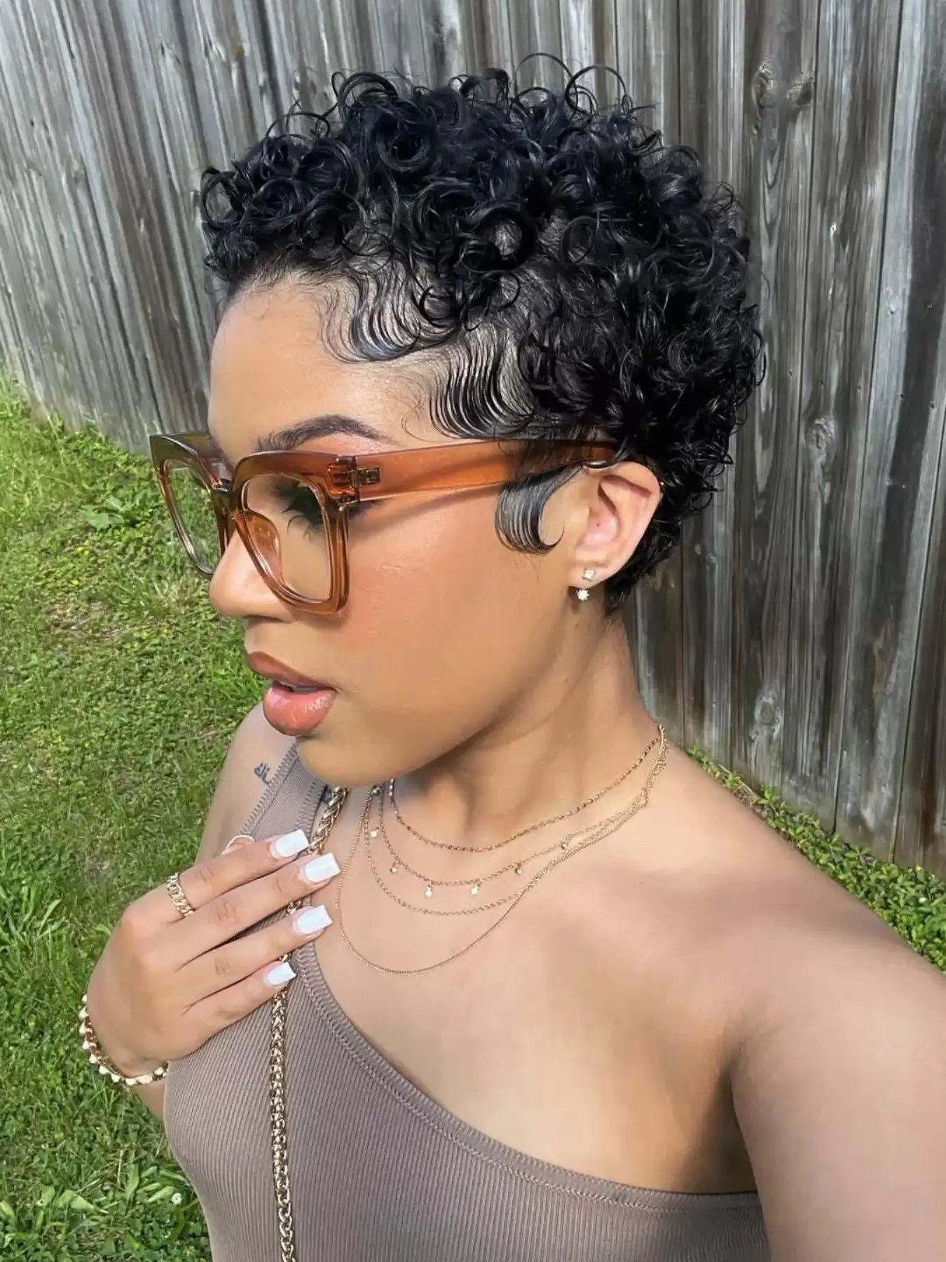 Boss Sis Refined Side Part Pixie Curly 13x4 Frontal Lace Wig Bleached Knots Short Curly Pixie Cut Human hair wig Curly Wigs