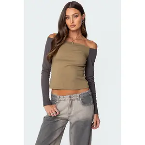 Contrast Off Shoulder Top