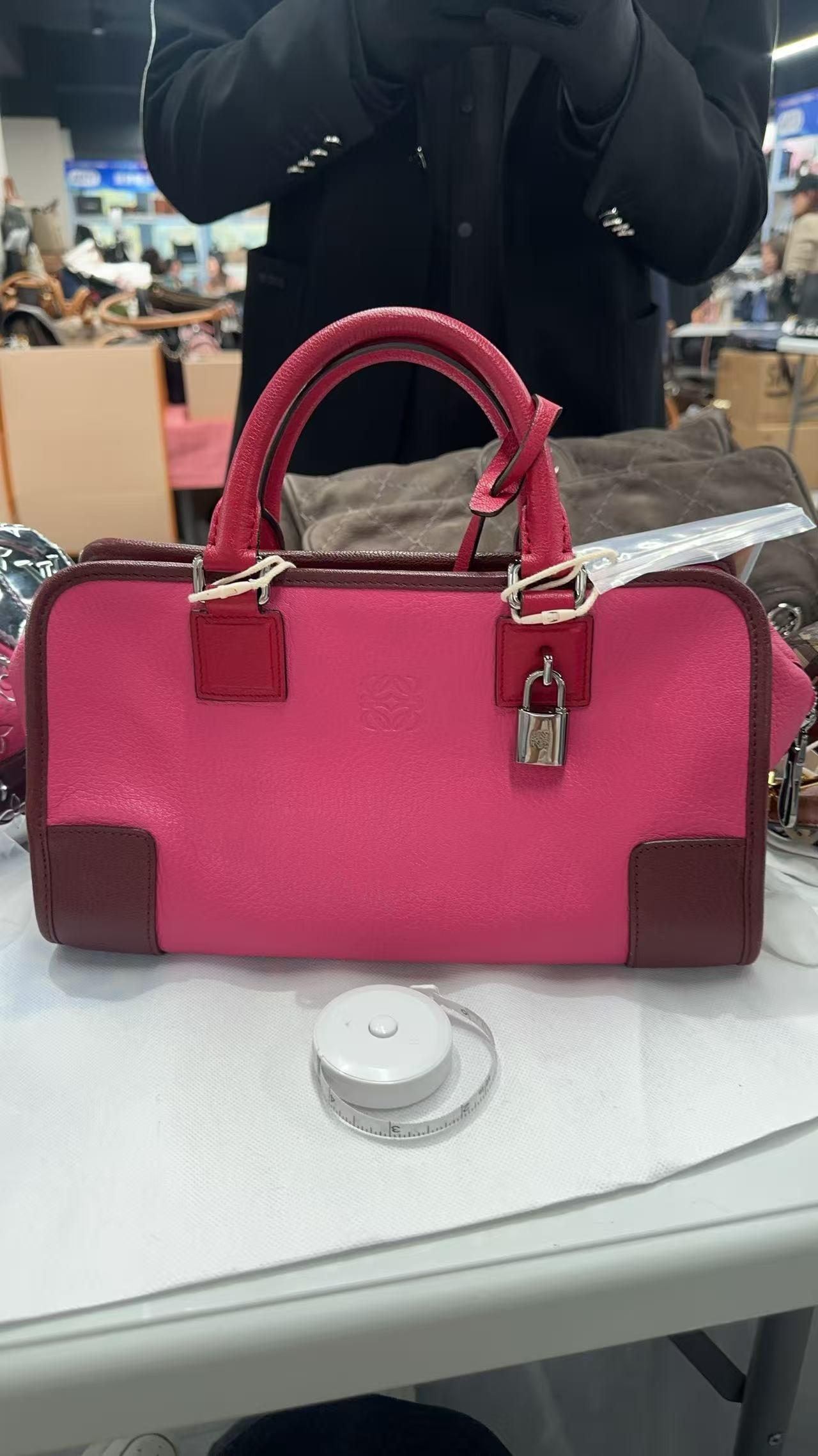 Pre-owned Loewe Amazona Handbags Leather Pink Bag |18417447