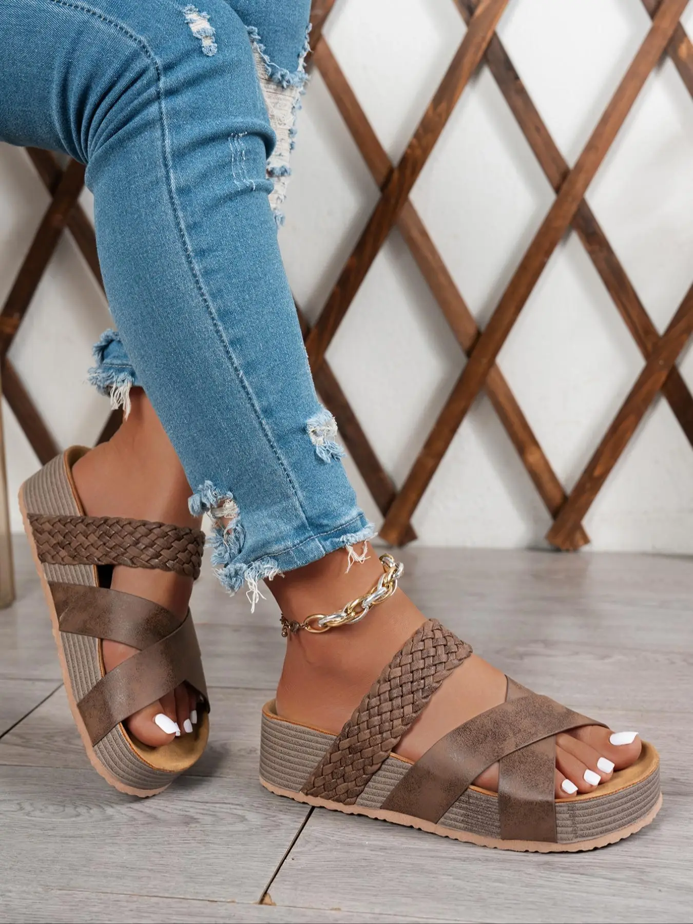 Women's Fashionable Plain Color Wide Band Platform Sandals, Casual Versatile Crossed Straps Sandals for Summer, Lightweight Breathable Comfortable Bar