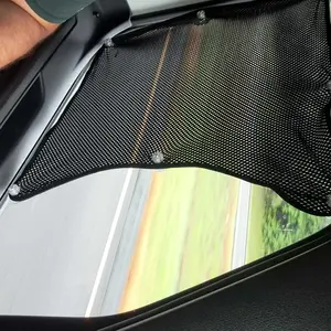 Car Side Window Sunshade, UV Protective Car Side Window Sunshade with Suction Cup, Universal Car Exterior Accessories for Truck, Car Essentials, Car Accessories, Durable Sun Shade Mesh, Windshield Sunshade, Semi Truck Sunshade
