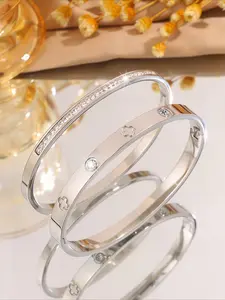 2pcs gorgeous and fashionable stainless steel bracelet, elegant and fashionable style, charming and charming, suitable for dating scenes, is an excellent Valentine's Day gift to convey romantic emotions, High Quality Bracelet