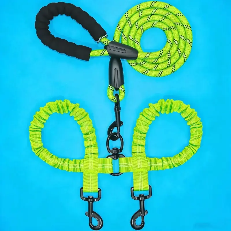 Say goodbye to tangles! Detachable dual-head leash, hands free leash, No Tangle Leash, easily switch between walking one or two dogs with a single click.