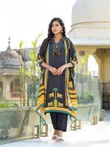 Beautiful Crepe Kurti With Shrug