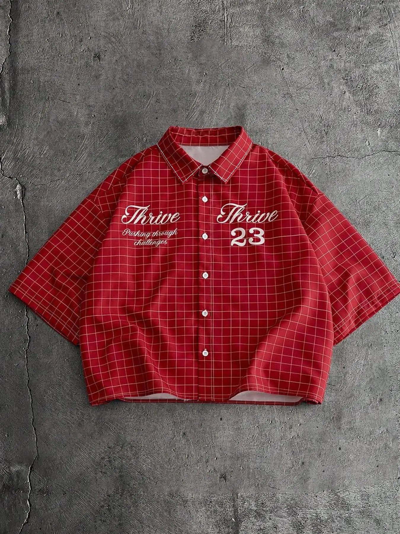 Men's Vintage Red Checkered Plaid Short Sleeve Casual Collared Shirt, Menswear "Thrive" Graphic Button-Down, Urban Hip Hop Style, Lightweight Breathable Fabric, Boxy Cropped Fit, Perfect for Concerts, Parties & Everyday Casual Wear