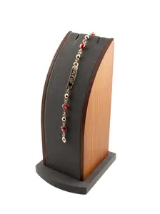 New beautiful 6-inch baby bracelet featuring a red Turkish-style heart-shaped evil eye, crafted in gold laminate. It is fully customizable. Please include the name in a note or message.