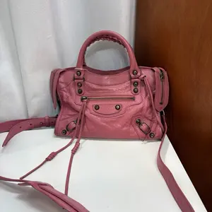 Pre-owned Balenciaga leather Shoulder Bags pink City metallic edge shoulder bag