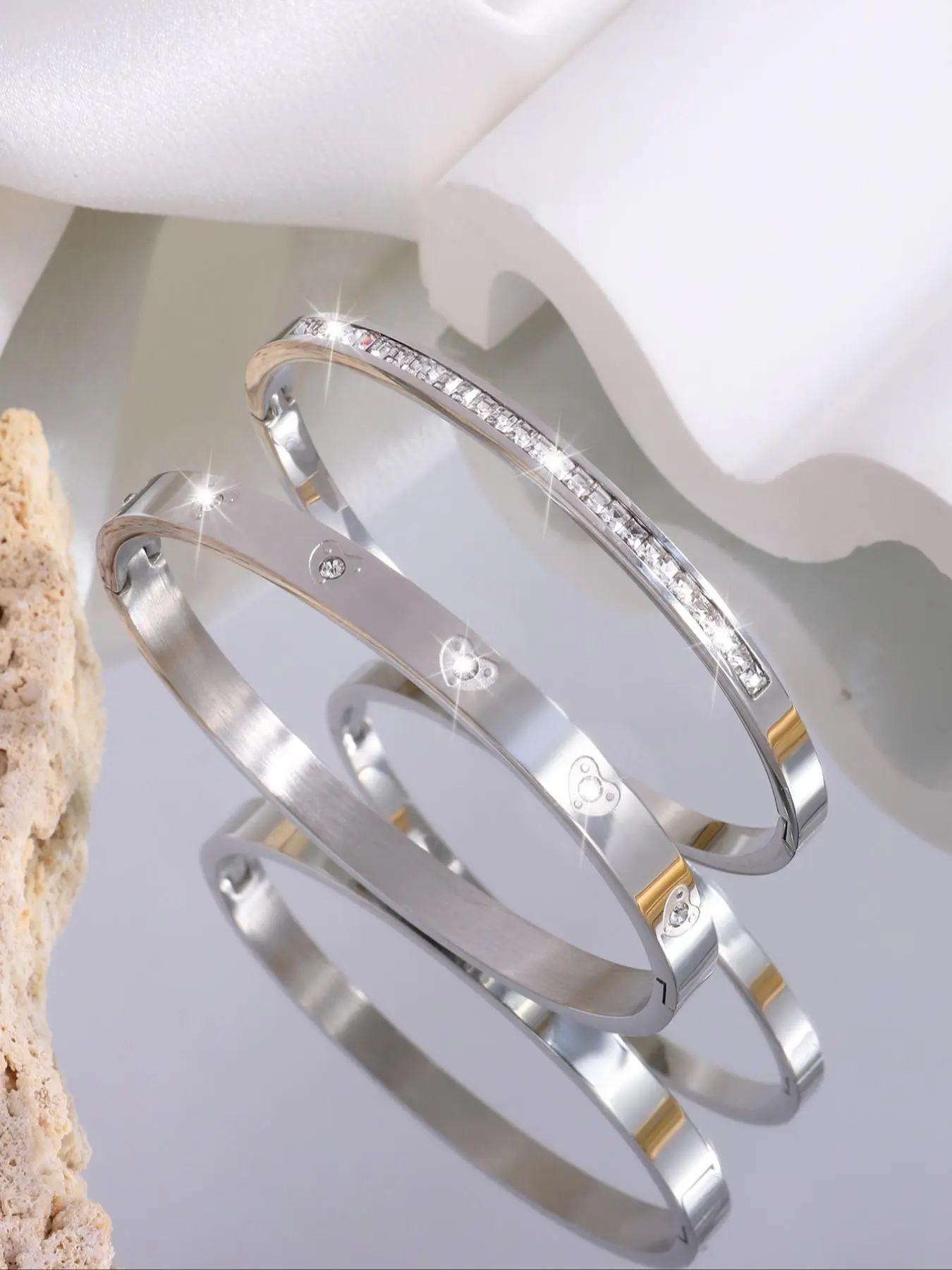 Gorgeous Exquisite Love Single Row Drill (2pcs), Personality Fashion Stainless Steel Bracelet Jewelry, Fashionable Rhinestone Decorated Bangle for Party, Daily Clothing Decor, Trendy All-match & Exquisite Jewelry for Birthday Gift