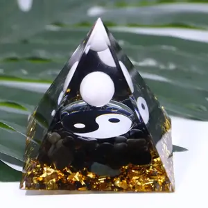 Taiji Obsidian & Stone Pyramid with 7 Stones, Feng Shui Yin Yang Decorations, Home Decor Amulet for Halloween & Christmas Gifts, Feng Shui Ornaments