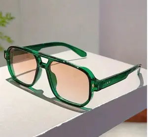 1 Piece Retro Women's Square Double Bridge Glasses - Transparent Green PC Frame, Lightweight Protective Lens, Casual Unisex Versatile Eyewear, Comfort Fit & Durable Craft, For Beach/Vacation/Travel/Cruise/Daily Wear, Fashion Accessories