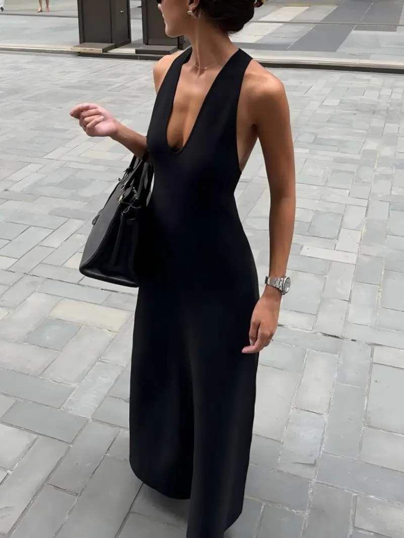 Plunge neck halter dress - TikTok Shop Plunge neck halter dress - TikTok Shop