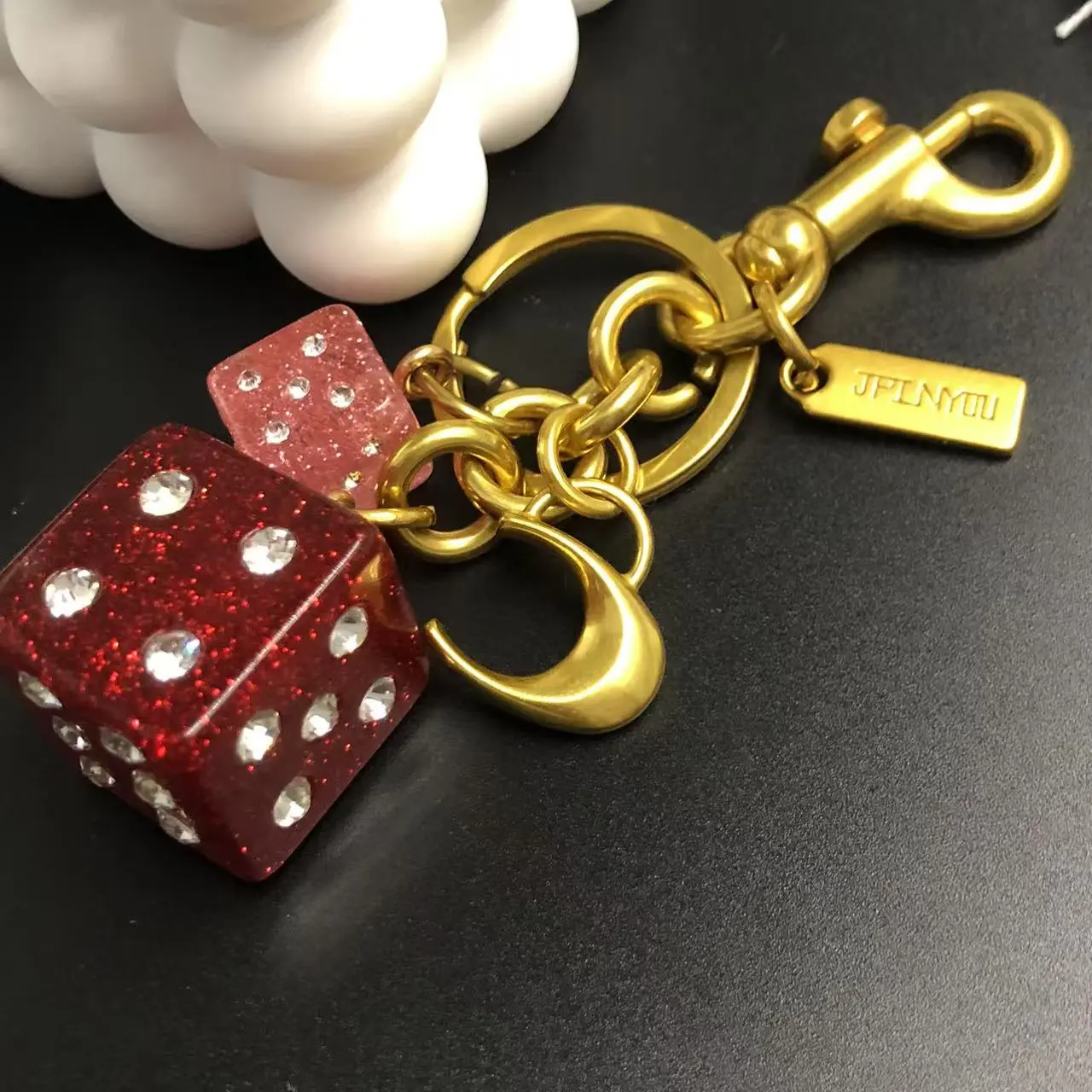 {Keychain} Fashionable Size Dice Keychain Bag Pendant - Personalized Women's Bag Red Pink Zircon Dice Car Keychain Key Holder