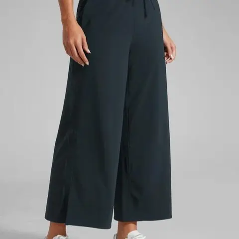 CRZ YOGA Lightweight Wide Leg Cropped Pants for Women High Waisted Loose Casual Lounge Travel Work Dress Sweatpants Summer