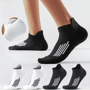 6 Pairs Ankle Socks  Boat Socks  Sports Socks  Modern Minimalist & Stylish Men's Socks  Non-slip  Anti-wear  Shock Absorption  Sweat-wicking  Deodorant  Breathable  For Casual Wear  Running  Daily Commute White