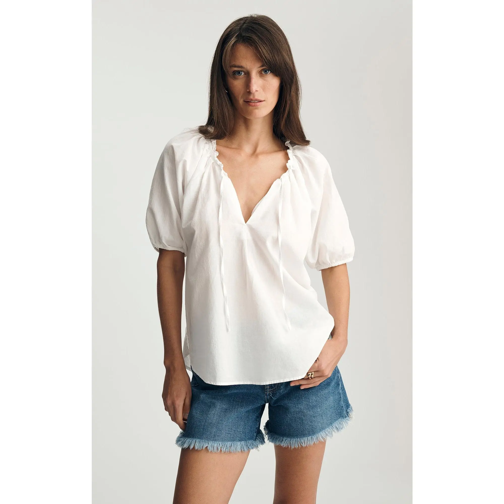 PUFF SLEEVE SHIRT IN WHITE