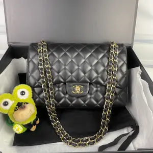 Pre-owned CHANEL Leather Shoulder Bags 7.68'' 14 R6709 Shoulder Bag C9208369376 1227 T1 Chloe