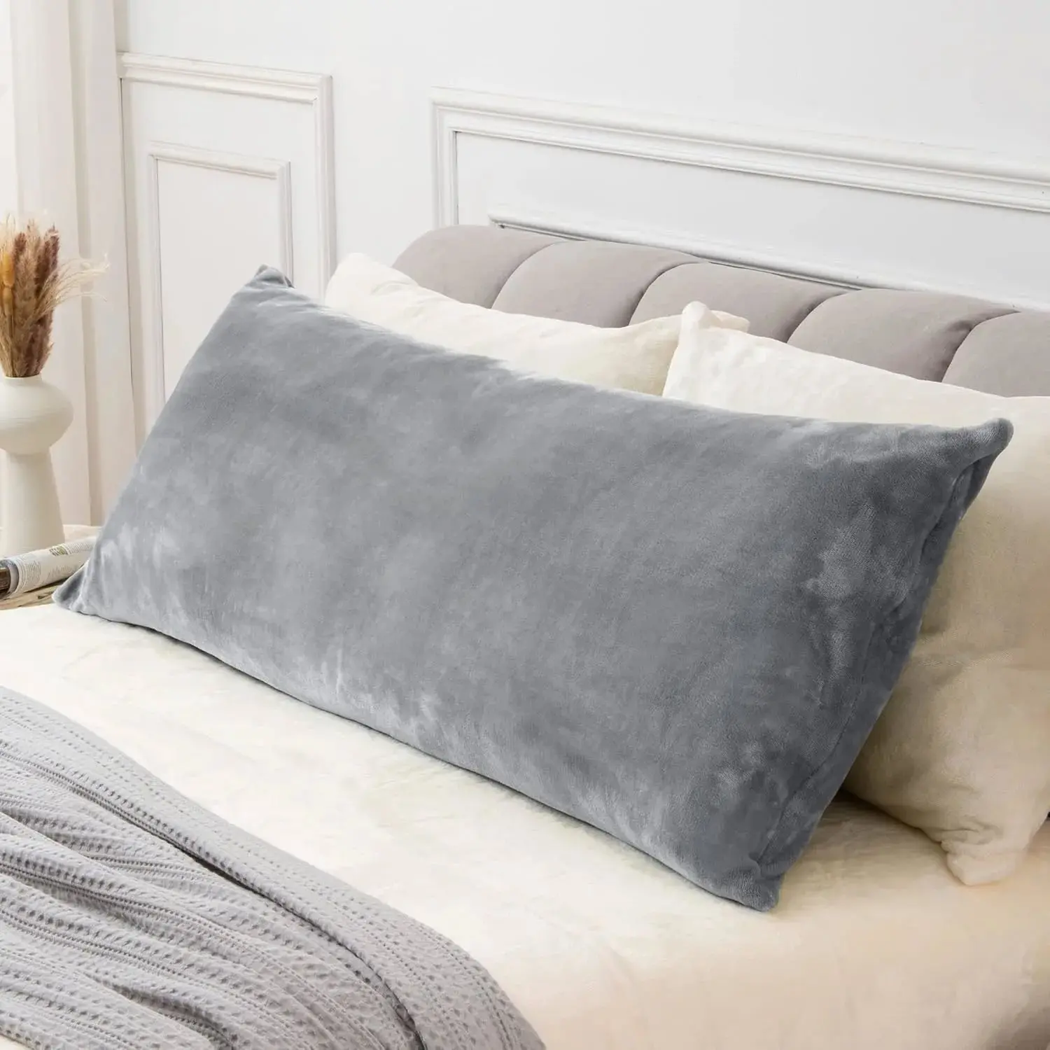 Body Pillow Cover with Zipper Closure, Super Soft and Cozy Fuzzy Fleece Pillowcase 20 x 54 Inches, Luxury Fluffy Plush Long Body Pillow Pillowcase for All Seasons