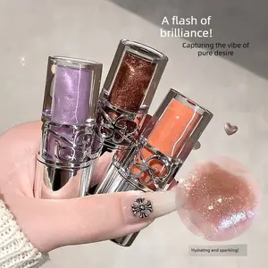 Long-lasting lip color, ultra-fine shimmer moisturizing cream, suitable for all skin types, berry tone. Glossy, shiny, plump lip gloss. Hydrating, moisturizing mirror-like lips.