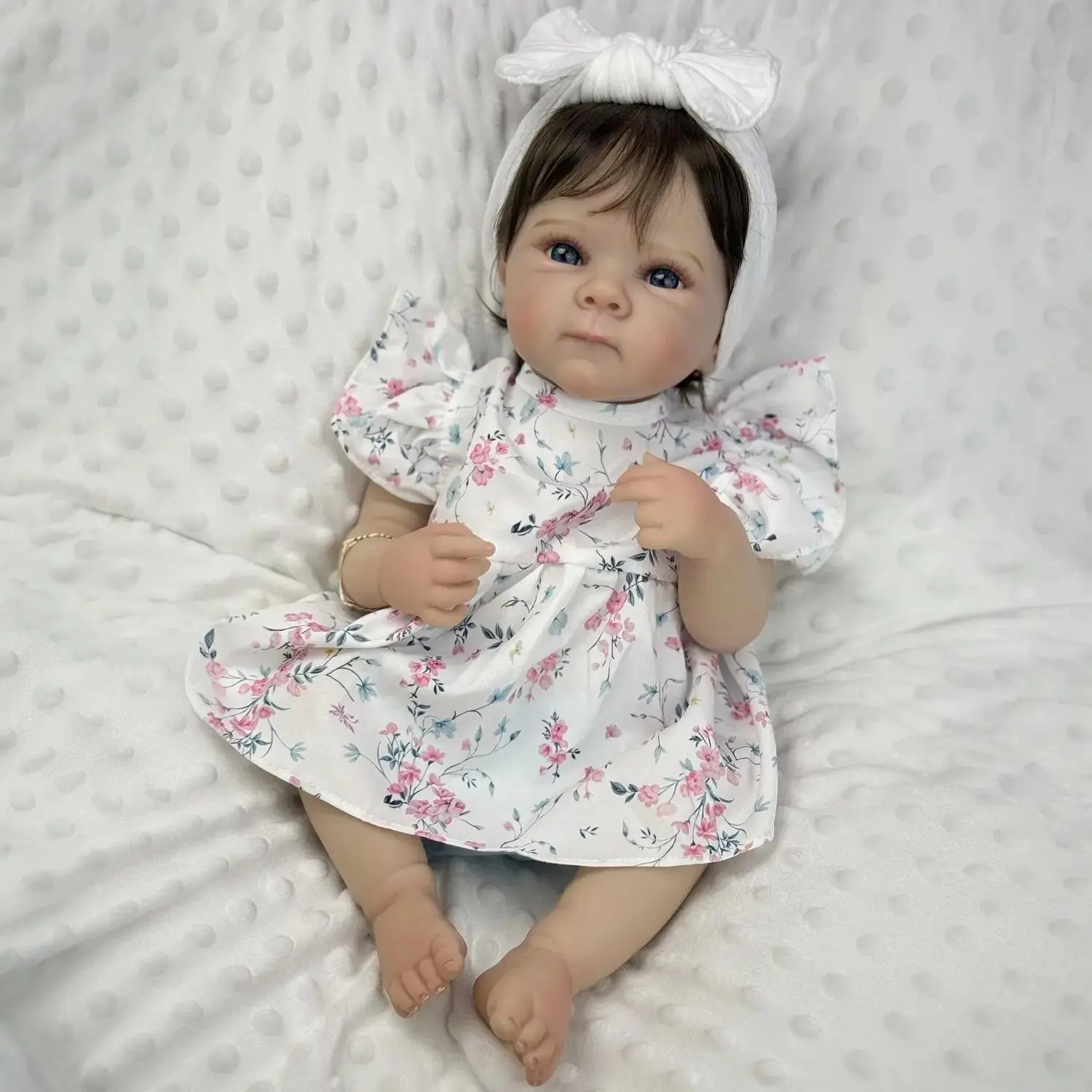 19-Inch (48cm) Full Vinyl Body Reborn Baby Girl Doll, Handmade Life-Like Soft Doll, Collectable Humanoid Toy for Kids as Birthday Gift, Bathe & Play House Toy, Life-Like Soft Dolls