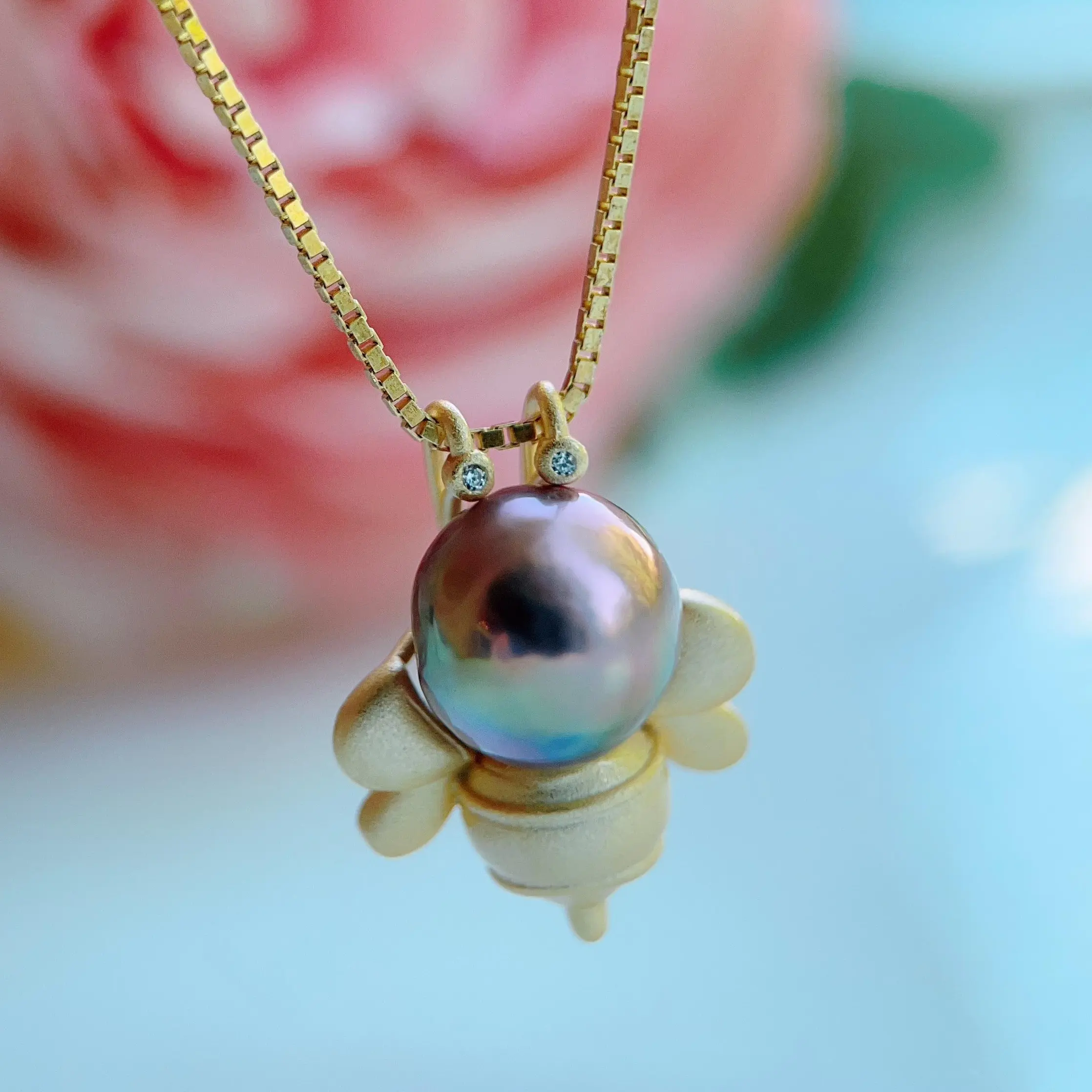 PISWENCY Freshwater Pearl Bee Pendant Necklace, Rare Color Freshwater Pearl Pendant, 925 Sterling Silver Chain Jewelry, Gift for Her