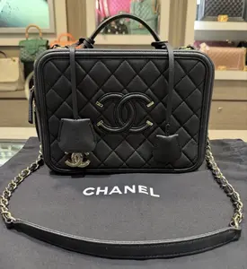 Pre-owned CHANEL Black caviar leather with black leather trim Crossbody Bags Filigree Large Vanity Bag caviar leather black with card (2020)