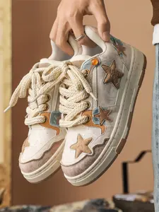 Unisex Large Size Skate Shoes, Comfortable Wide Head Design, Star Pattern, Soft Colors, Perfect for Street Activities & Outdoor Sports