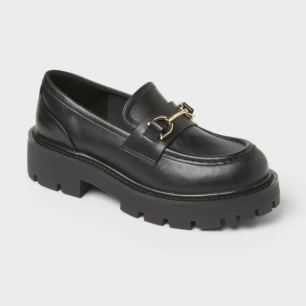 Wild Fable Women's Chapman Slip-On Casual Flats - Round Toe, Memory Foam Insole, Rubber Sole Shoe Wild Fable Women's Chapman Slip-On Casual Flats - Round Toe, Memory Foam Insole, Rubber Sole Shoe
