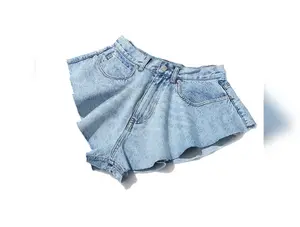 RUFFLE daisy dukes RUFFLE daisy dukes