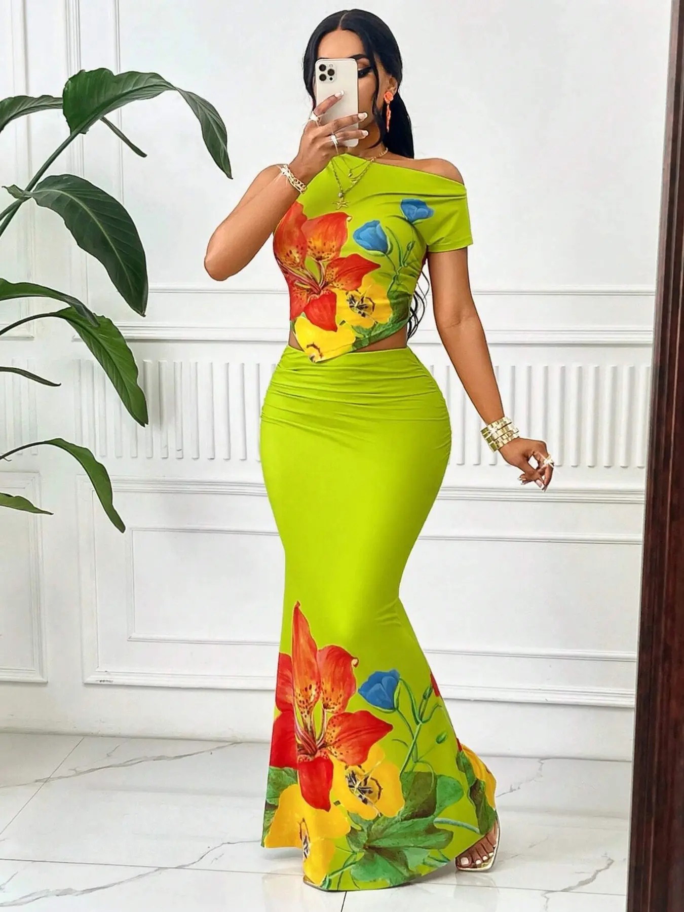 Women's Elegant Summer Matching Set Fashion Two-Piece Fitted Skirts Bright Floral Print Sleeveless Top and Casual Vacation Oversized Beachwear Outfit Set