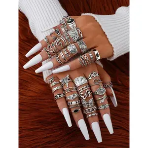 Ring Set for Women, Vintage Punk Style Mixed Stackable Rings with Princess Cut & Chain, Versatile and Trendy Jewelry for Daily & Party Wear