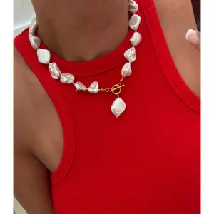 CHUNKY PEARL NECKLACE