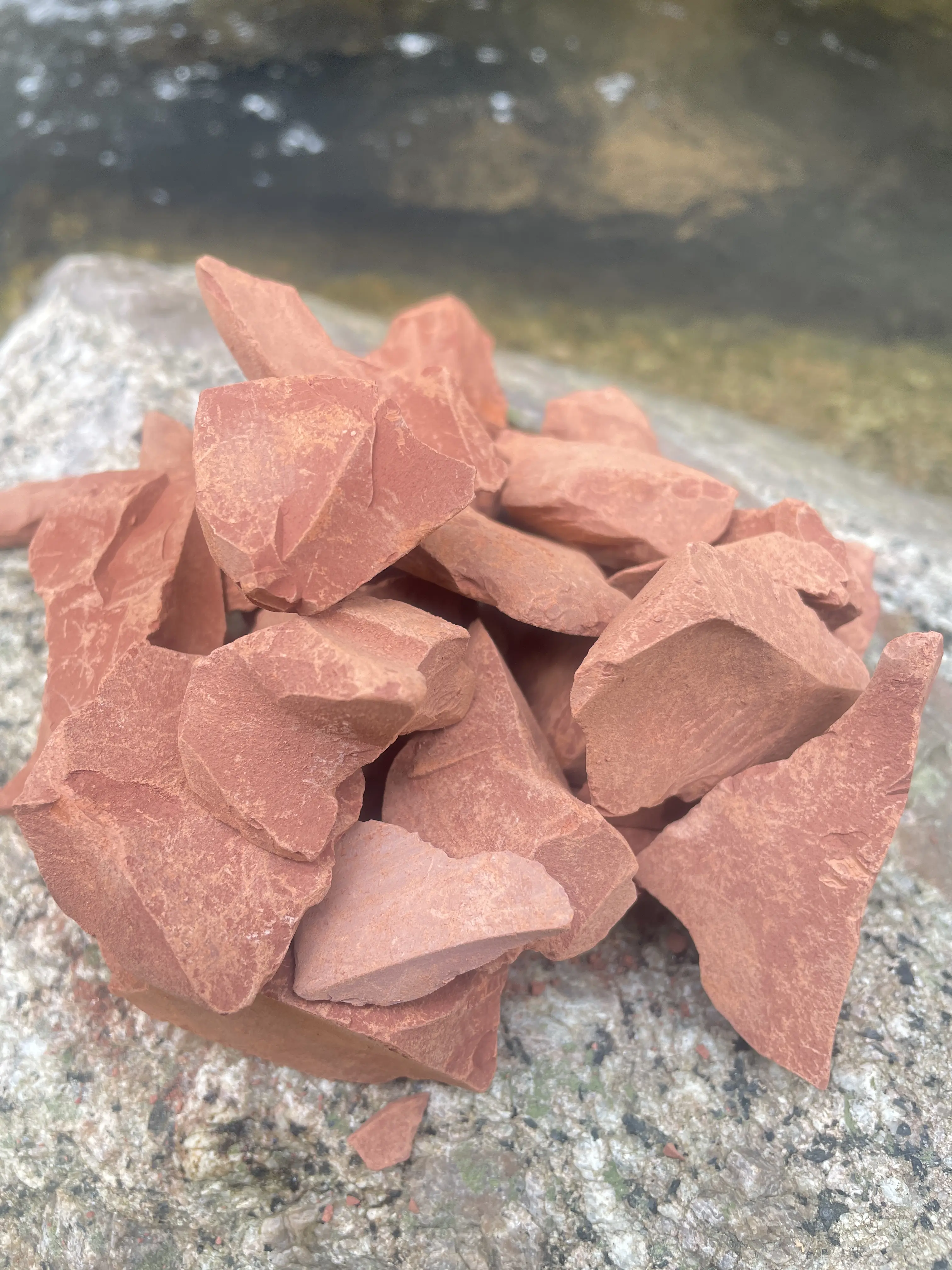 Deep Red Kaolin Clay Earths Treasure Edible Pure Natural Raw for Home Outdoor DIY Gift  ,  7oz（200g）