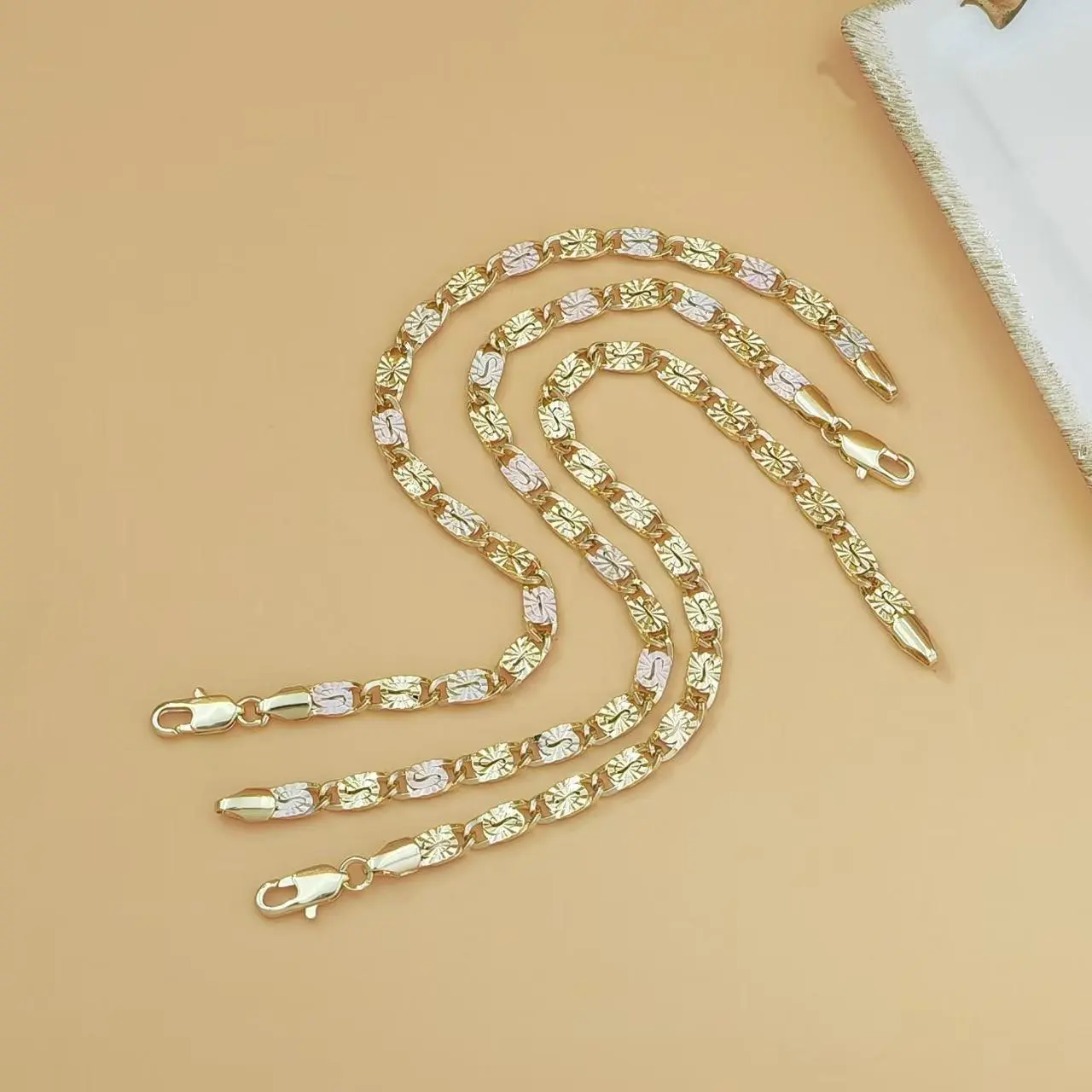 14K Gold Textured Engraved Block Chain friendship money Bracelet - 2-Tone Minimalist Punk Hip Hop Charm Jewelry, Unisex elegant Gold Aesthetic Versatile Wear Semi-Formal Daily Accessory