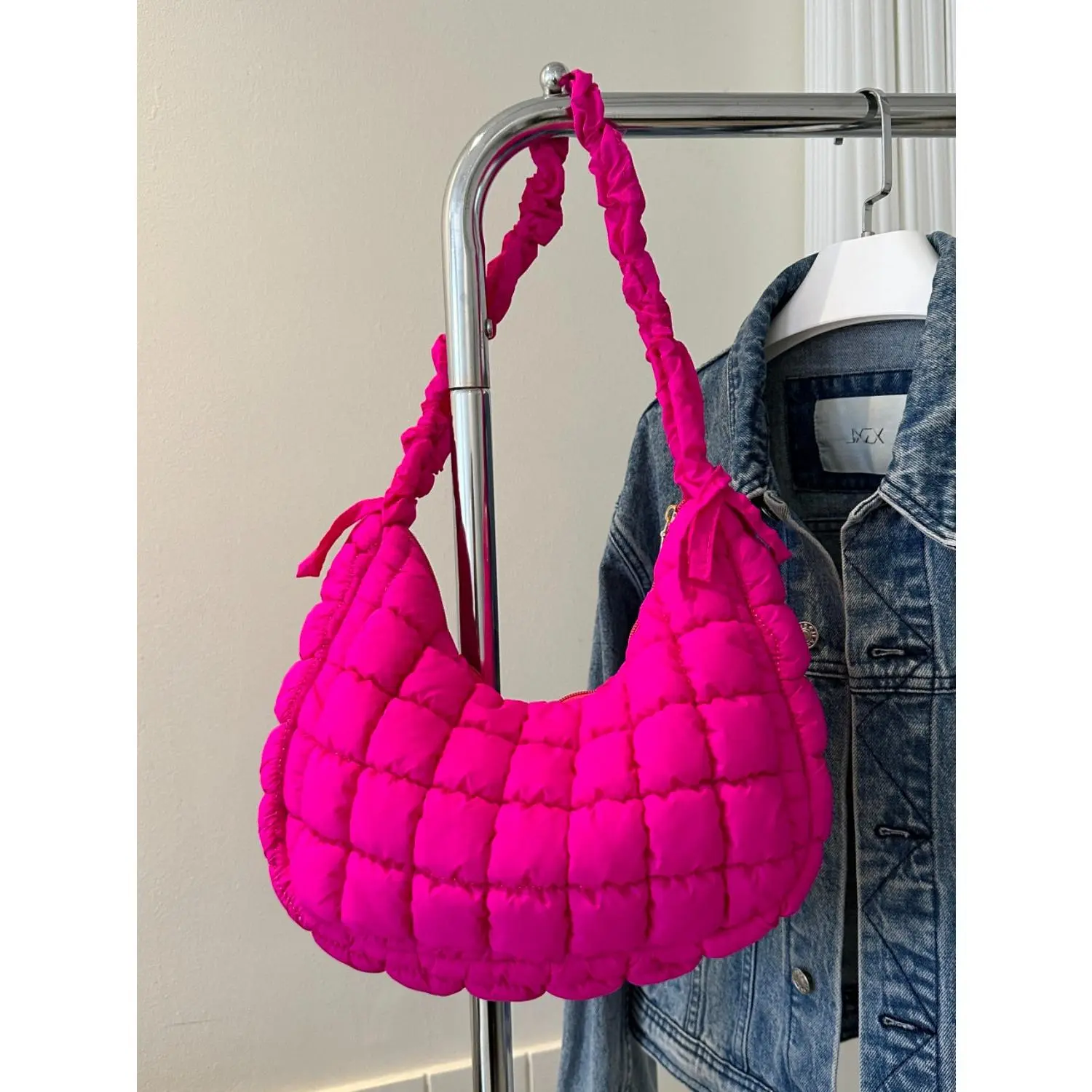 Bubble Texture Ruched Strap Quilted Shoulder Bag