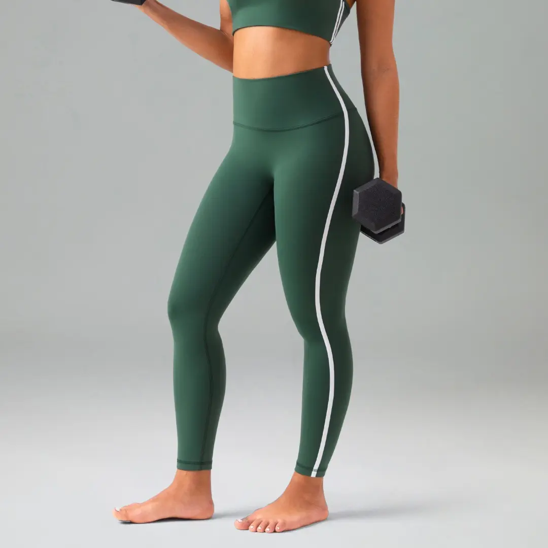 Colorfulkoala Women's No Front Seam 90s-Inspired High-Waisted White Side Piping Dreamlux Fabric Seamless Front Yoga Leggings